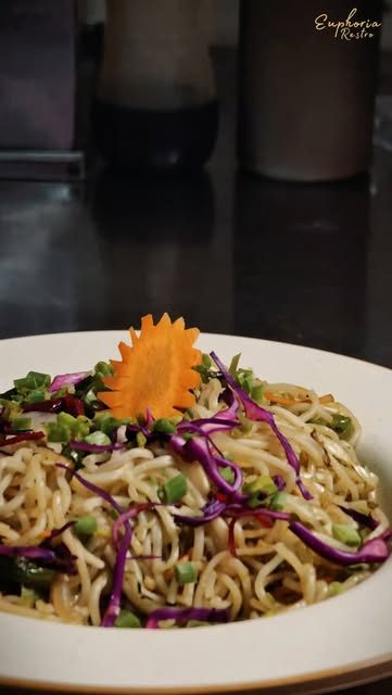 Veg hakka noodles with purple cabbage